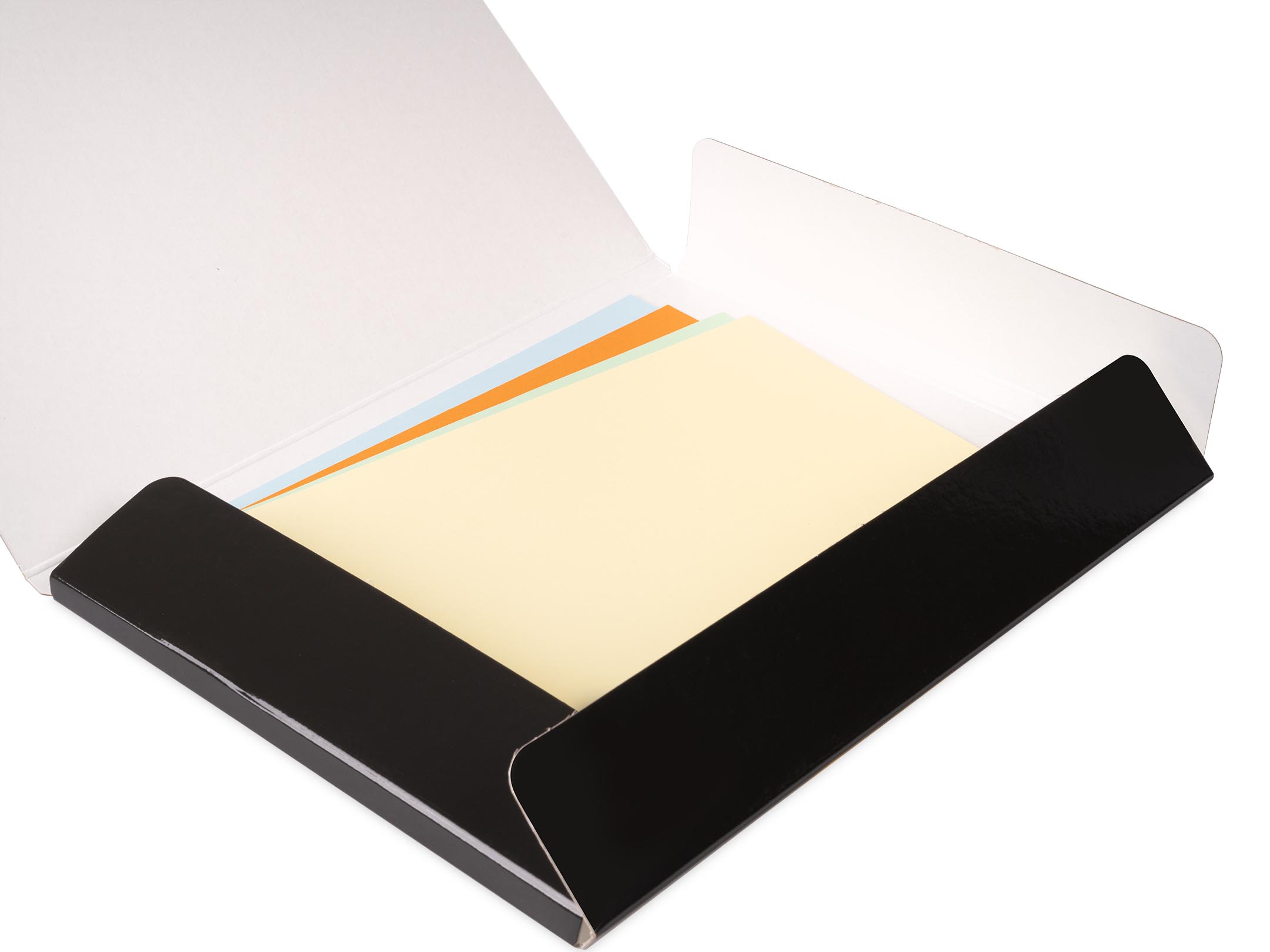 Dettaglio cartellina a 3 lembi be kind to be good