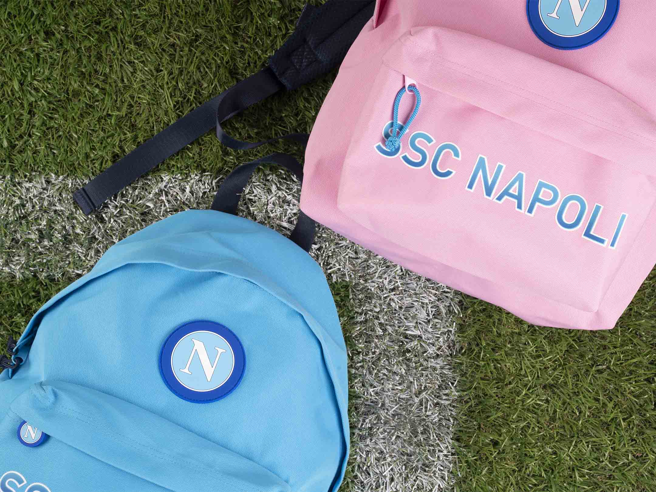 Composizione zaini scuola SSC Napoli