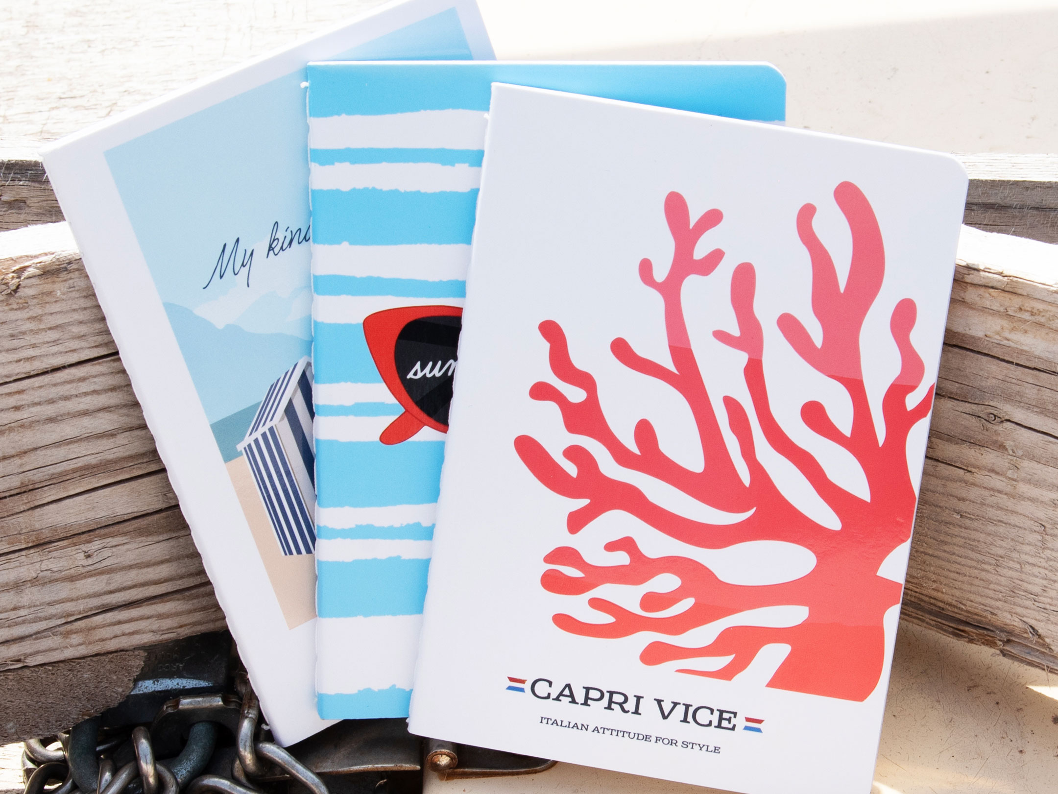 ambientata-set-3-mini-quaderni-Capri-Vice