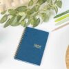 ambientata-quaderno-a6-con-spirale-live-green-saphir